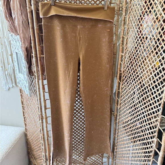 PINK Victoria's Secret Flared Yoga Pants in Brown / Tan and Purple - Picture 10 of 16